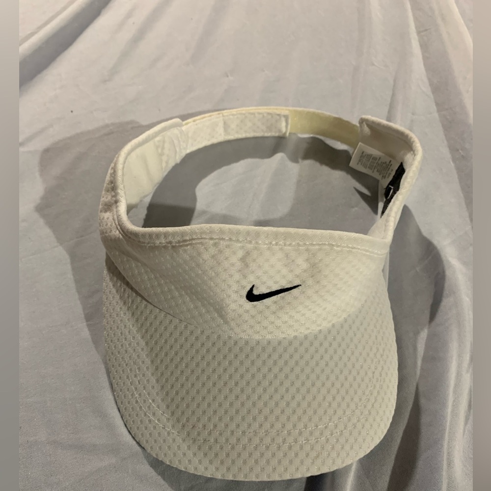 Nike Adjustable White Visor Golf Tennis  Just Do It